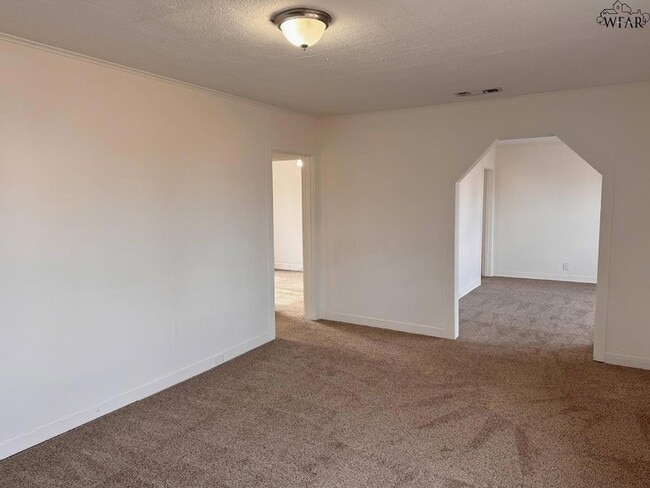 Photo - 2209 Talunar Ln