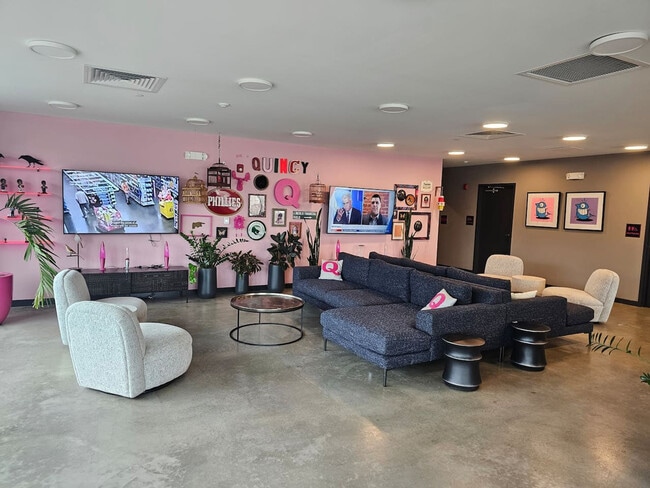 Building Photo - 501 N Perth St Unit SI ID1289479P