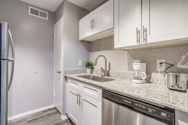 Photo - Eureka Village