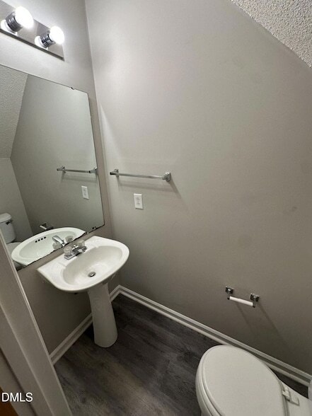 Photo - 2915 Faversham Pl