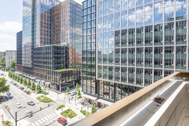 Photo - 1221 S Eads St Unit FL11-ID1024707P