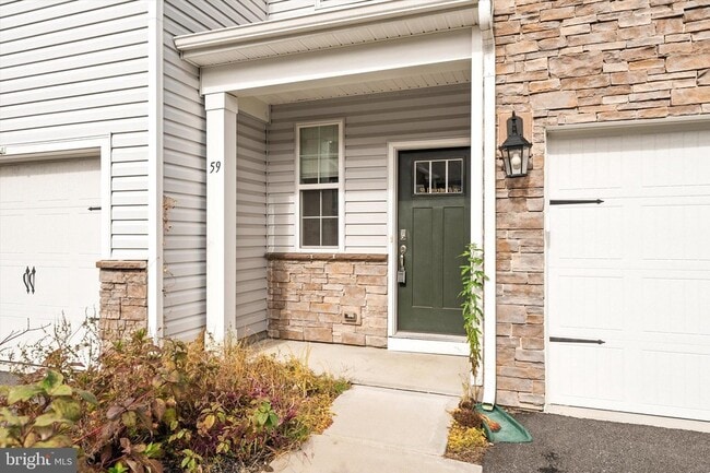 Photo - 59 Peregrine Way