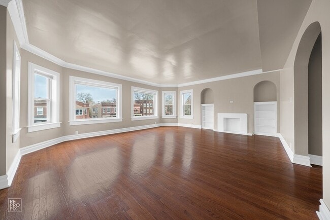 Photo - 7751 S Saginaw Ave Unit 3