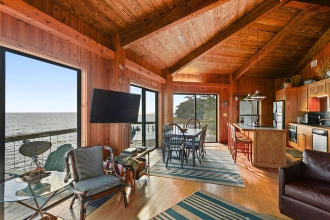 Photo - 6001 Belle Fontaine Dr Unit ID1303415P