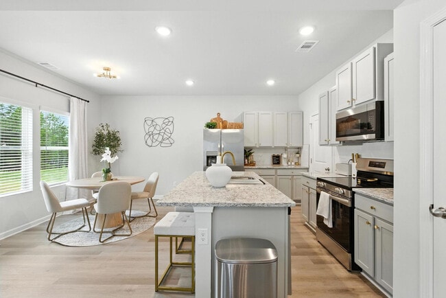 Photo - 611 W Vincent Dr Unit ID1302837P