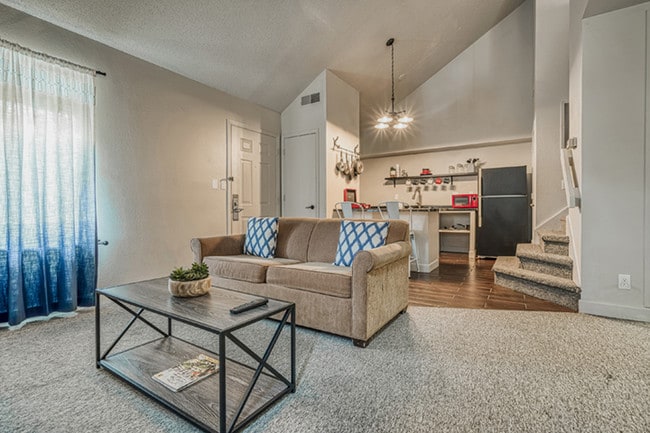 Photo - Siegel Select Columbia