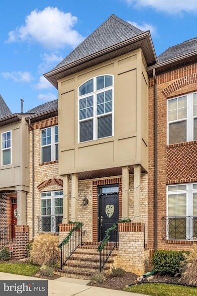 Photo - 619 Blandwood Rd