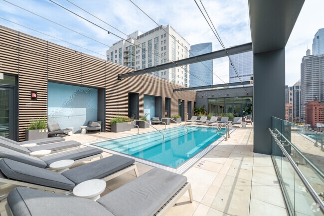 Rooftop Pool - EMME