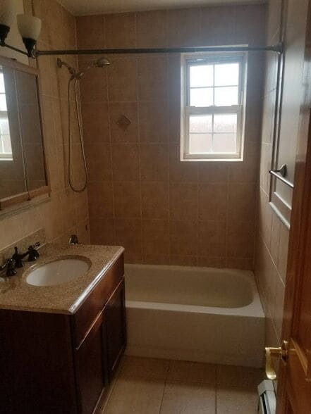 Photo - 35-31 10th St