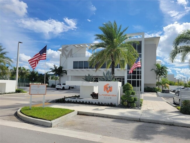 Building Photo - 6401 NW 103rd Pl Unit 105