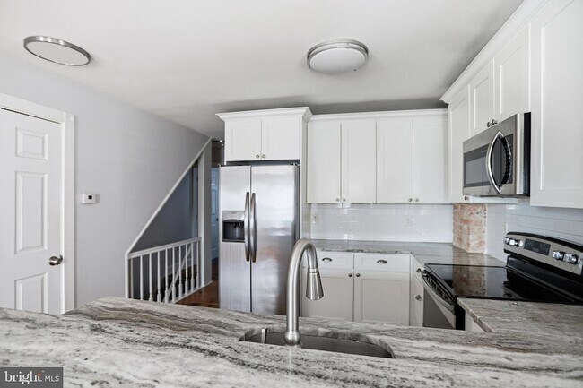 Photo - 33 E Front St Unit 2ND FL