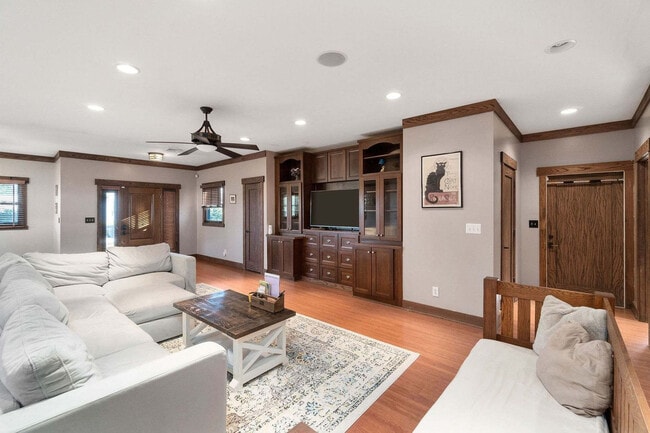 Photo - 209 Windmeade Cir Unit SI ID1523806P
