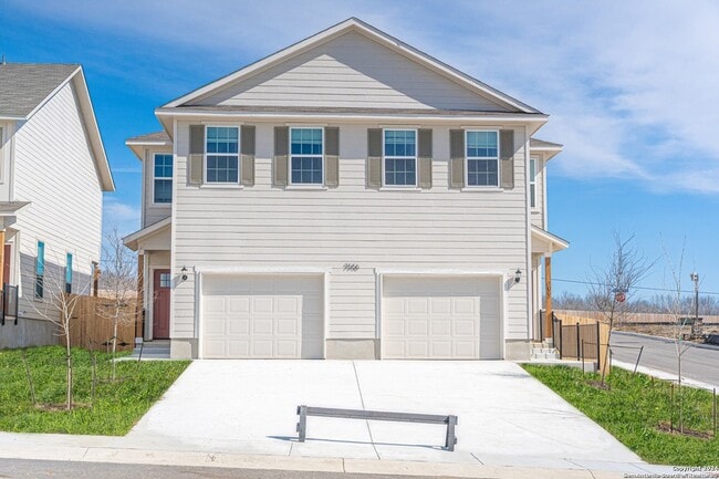 Building Photo - 7624 Magnolia Village