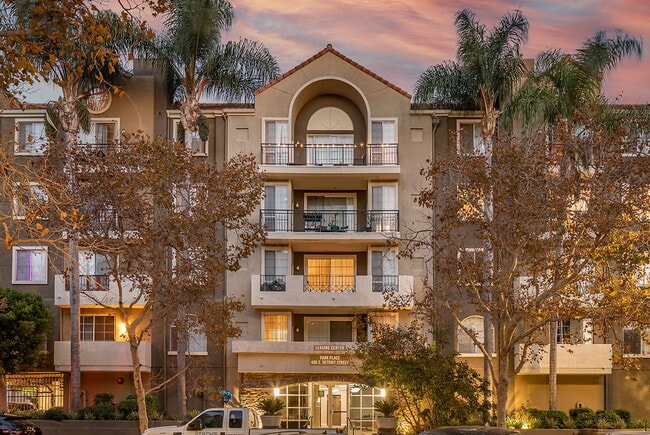 Photo - Essex Properties at Miracle Mile