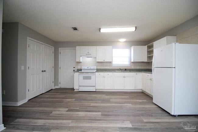 Photo - 1927 America Ave