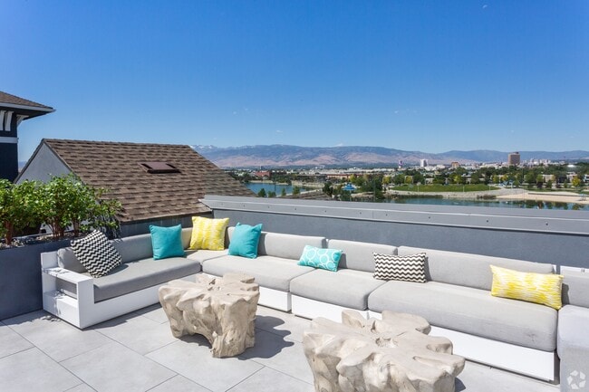 Photo - Waterfront At The Marina Apartments