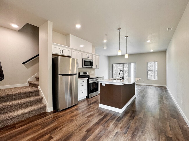 Sugar Creek Floorplan Kitchen - Rose Cottage Villas