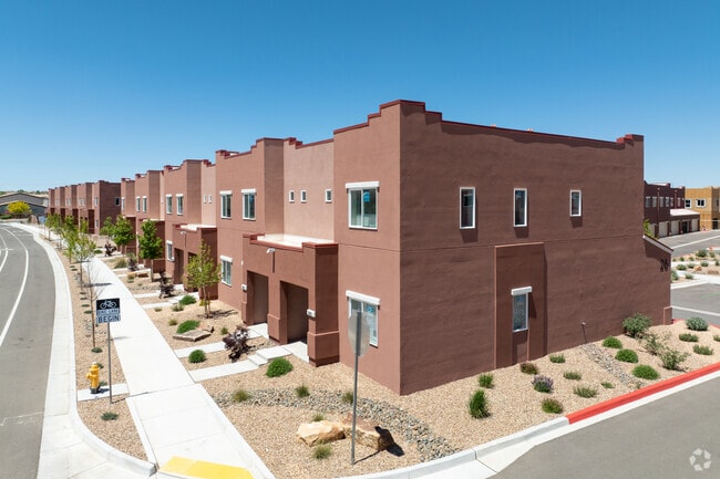 Building Photo - Via Verde