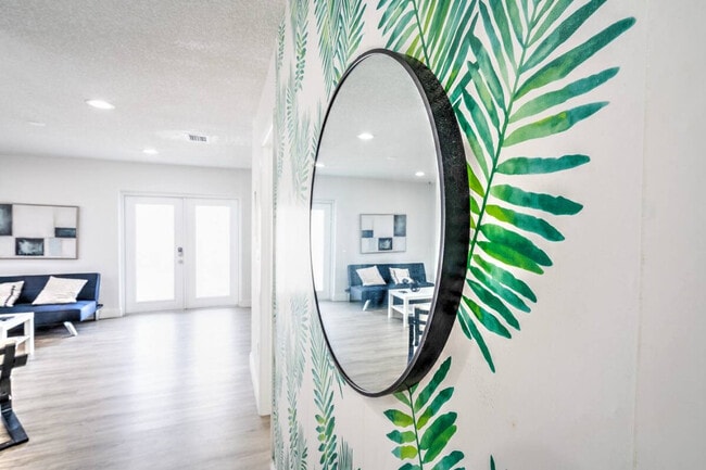 Photo - 470 SW 7th St Unit ID1056514P