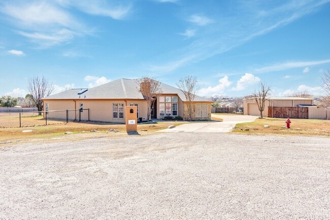 Building Photo - 115 Kenwick Ct