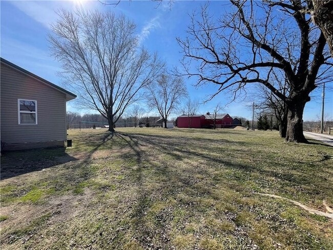 Photo - 225 Bright St