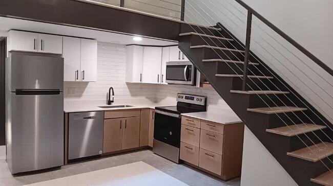 Building Photo - Fayette Street Lofts