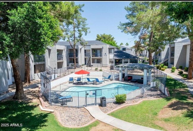 Building Photo - 2311 E Union Hills Dr Unit 2-2