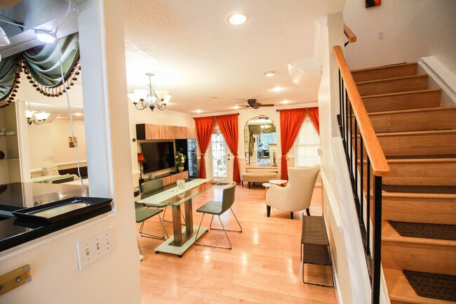 Photo - 2304 Hunters Woods Plaza Unit SI ID1473422P
