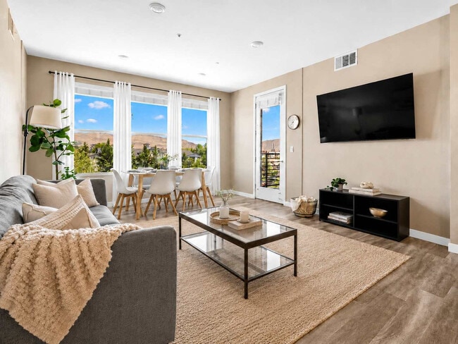 Photo - 375 Harbour Cove Dr Unit SI ID1580109P