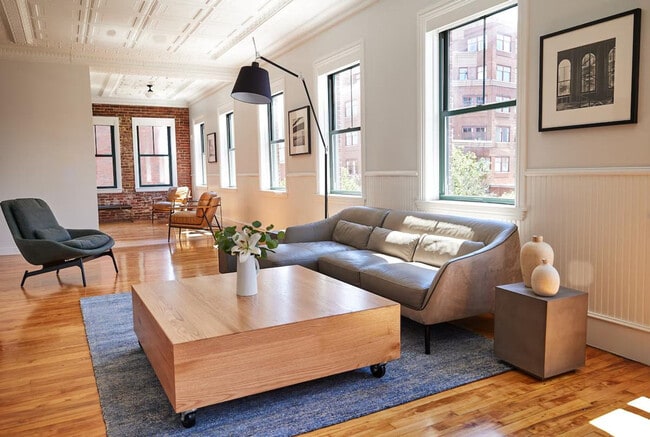 Photo - 83 Middle St Unit ID1366933P