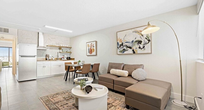 Photo - 556 Coral Ct Unit SI ID1502039P