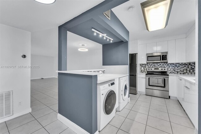 Photo - 2945 NW 68th St