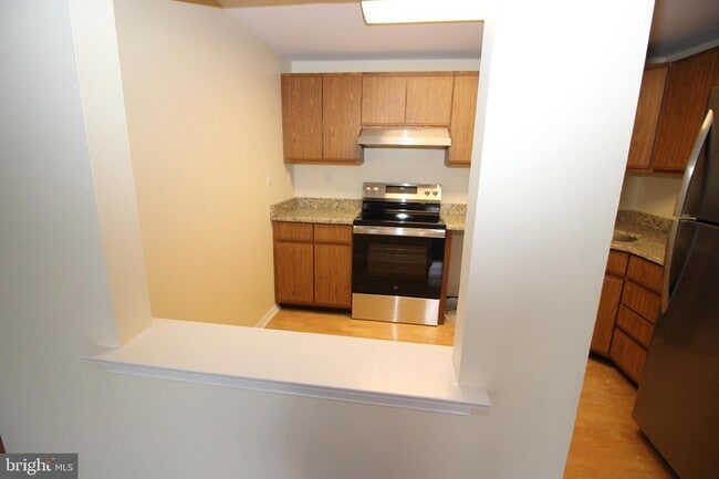 Photo - 2604 Beacon Hill Dr Unit 2