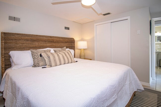 Photo - 2405 N Beach Rd Unit SI ID1590873P