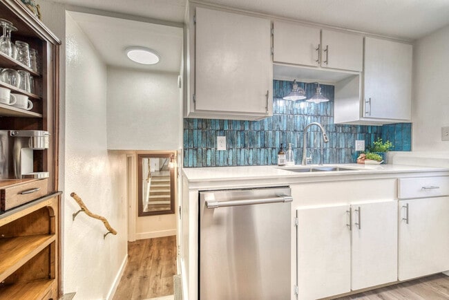 Photo - 2818 Rose Hill St Unit ID1324052P