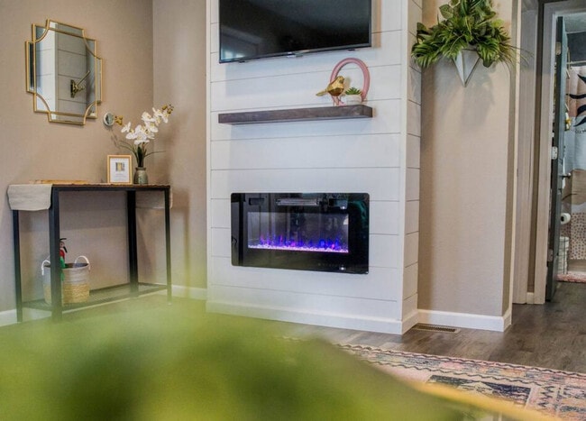 Photo - 1402 Iowa St Unit ID1292379P