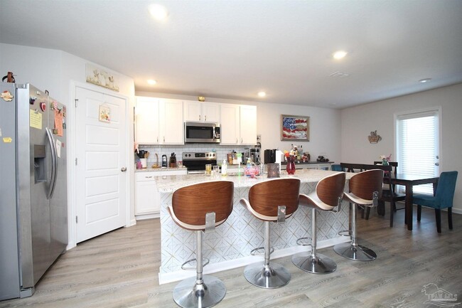 Photo - 6376 Burrow Ln