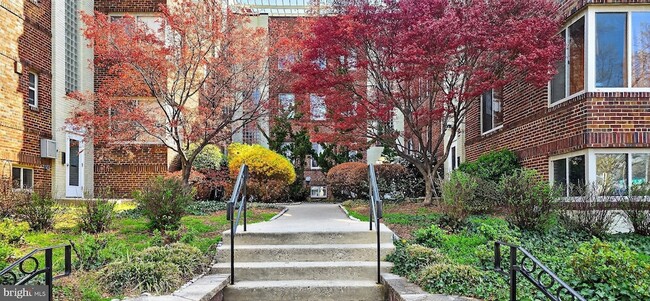 Photo - 5405 9th St NW Unit 306