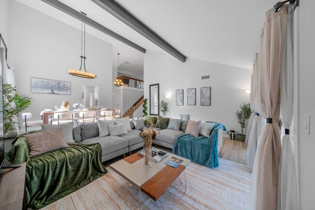 Building Photo - 9737 Benavente Pl Unit ID1283141P