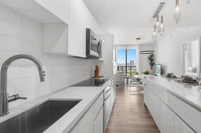 Photo - 101 Diplomat Pkwy Unit 2408