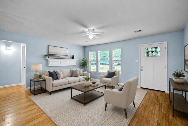 Photo - 8921 Oak Knoll Ln