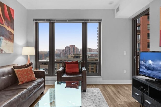 Building Photo - 520 12th St S Unit ID1343880P