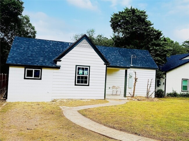 Building Photo - 1264 Cedar Haven Ave