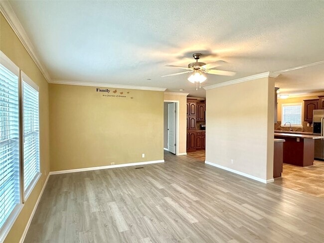 Photo - 831 Country Club Rd