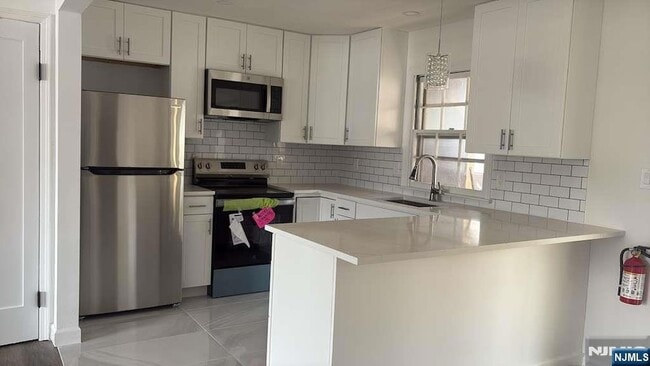 Photo - 671 Midland Ave Unit 5A