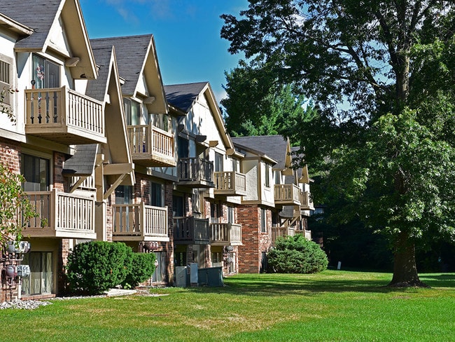 Green Views - Woodland Place Apartments