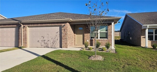 Building Photo - 626 NW 69th Ave