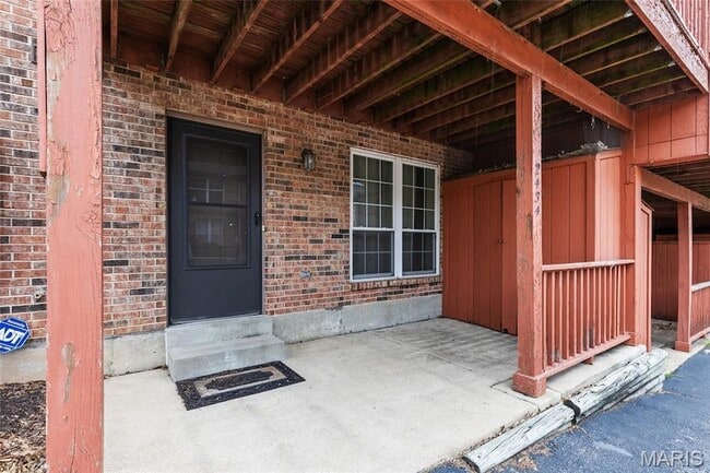 Building Photo - 2434 Fowler Ave Unit 12H