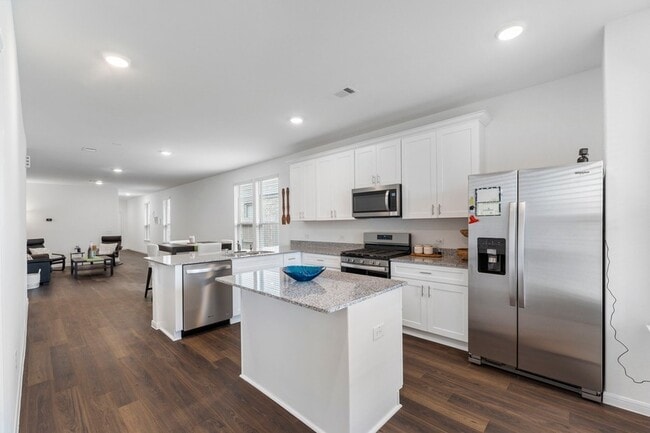 Photo - 14483 Cedar Ledge Ln
