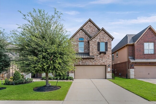 Photo - 4315 Laburnam Rd